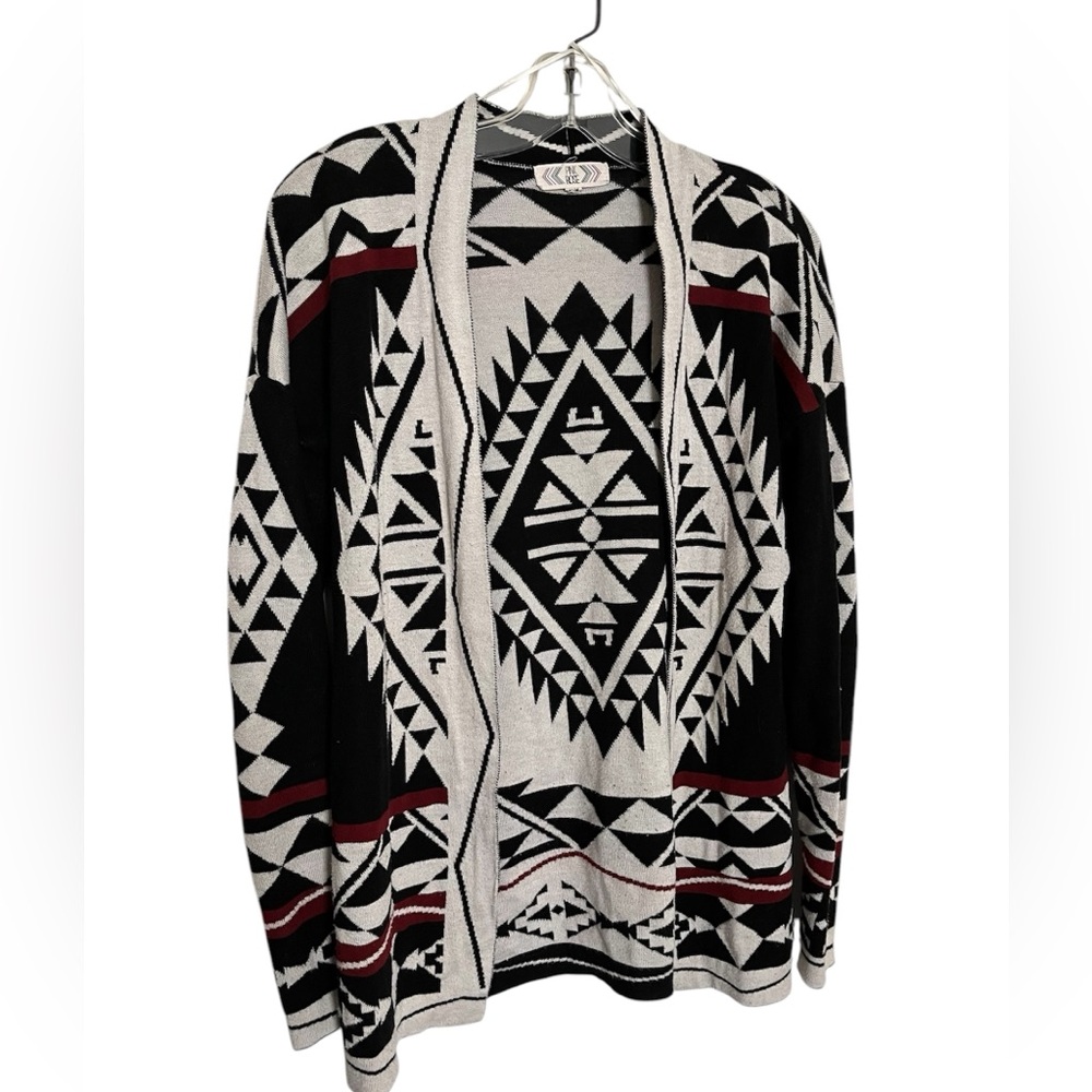 Women’s Aztec Pink Rose cardigan, size Medium